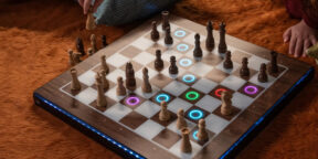 Штука дня: GoChess — шахматная доска для игры по Сети, которая сама двигает фигуры соперника