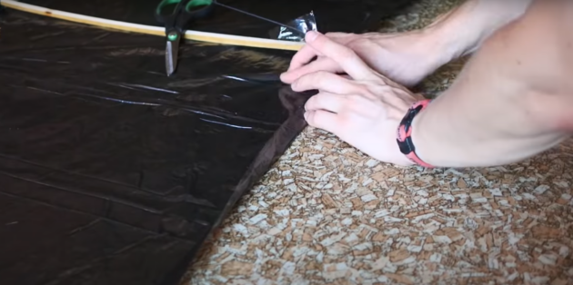 Как сделать воздушного змея своими руками: положите каркас на парус 