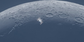 Фотограф сделал потрясающий снимок МКС на фоне дневной Луны