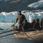 Это мы смотрим: «Северные воды» — брутальный сериал про китобоев, который не отпускает до финальных титров