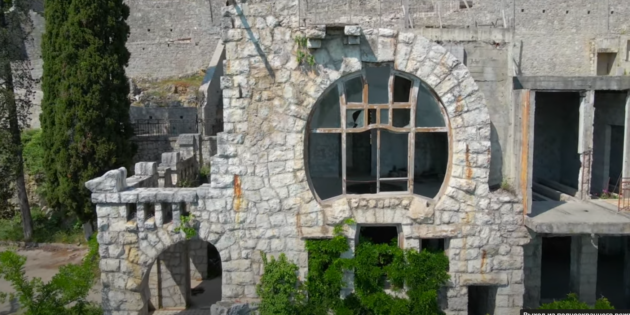 Достопримечательности Абхазии: замок принца Ольденбургского, Гагра