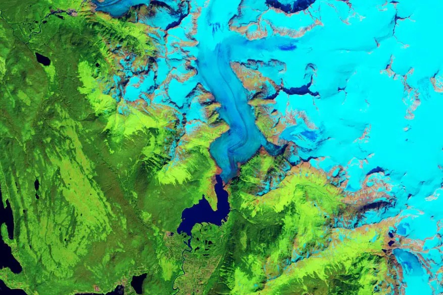 Glaciar Mendenhall, 28 de julio de 2023. Imagen: NASA