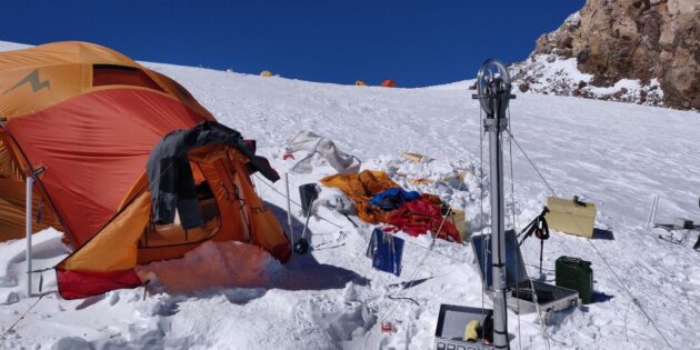Буровая установка для неглубокого бурения ледников в горах