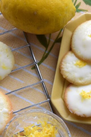 Лимонное печенье на сметане