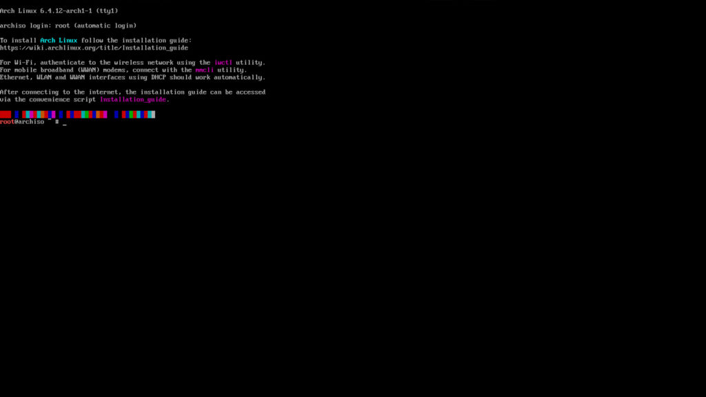 Вид экрана при запуске Arch Linux