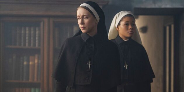 Кадр из фильма «Проклятие монахини — 2»