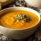Бархатистые крем-супы и супы-пюре из тыквы, которые стоит готовить этой осенью