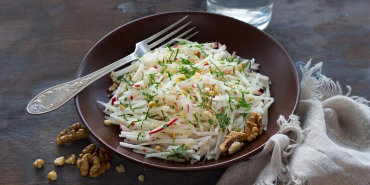 Рецепт салата с топинамбуром и пармезаном: полезное блюдо для здоровья и вкуса