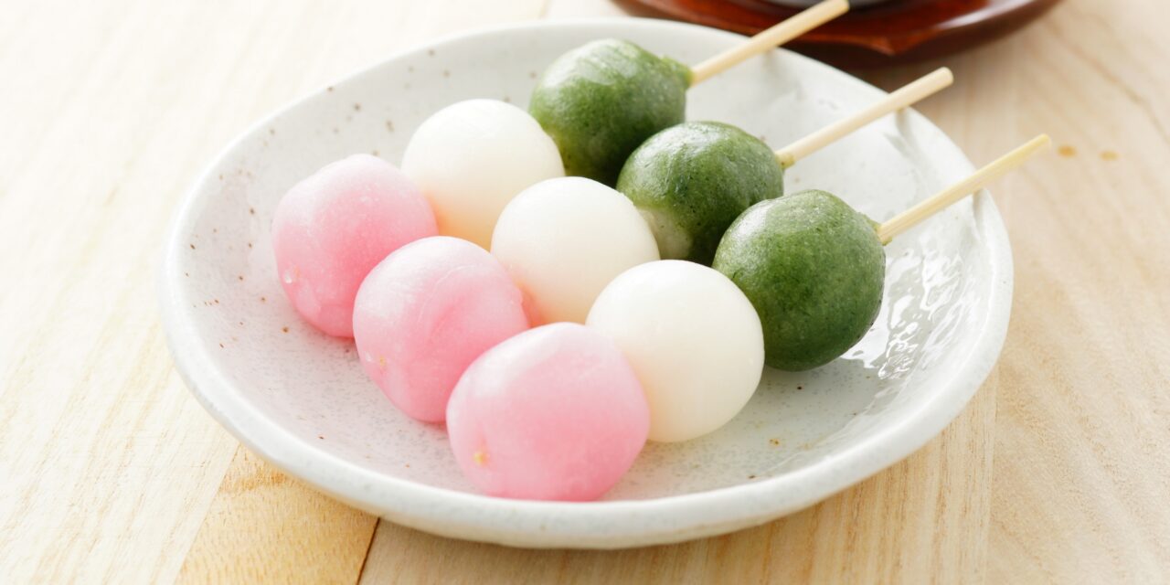 Данго — сладкие японские клёцки