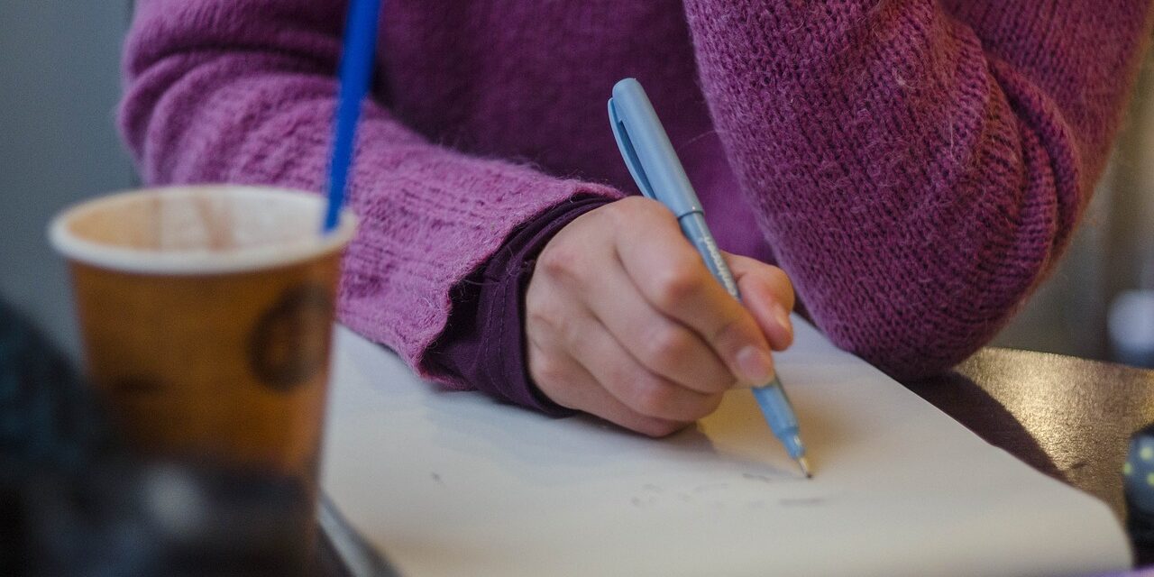 Как избавиться от осенней хандры: ведите дневник хороших событий