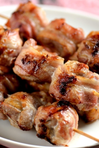 Шашлык из свинины с беконом в духовке