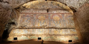 В роскошном доме в Риме нашли 2300-летнюю мозаику из ракушек
