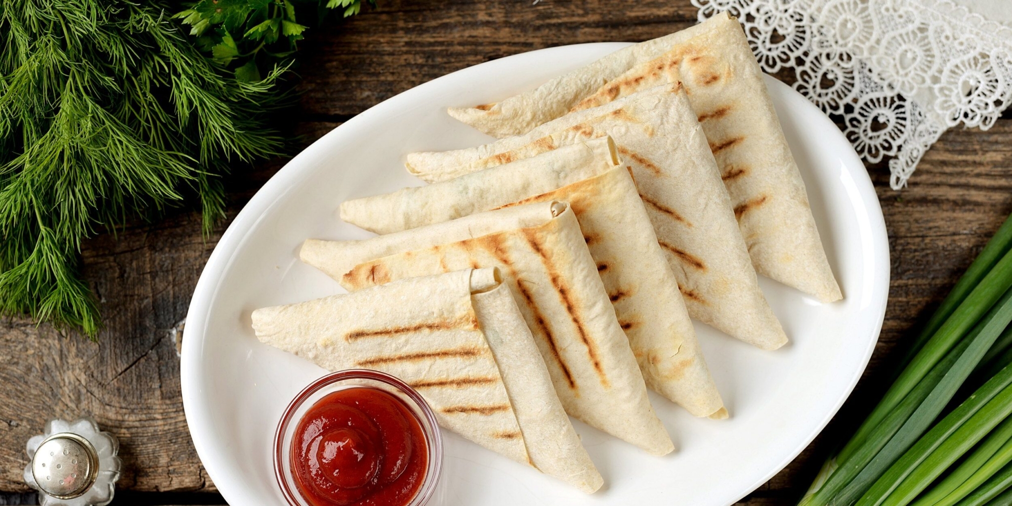 Треугольные пирожки из лаваша