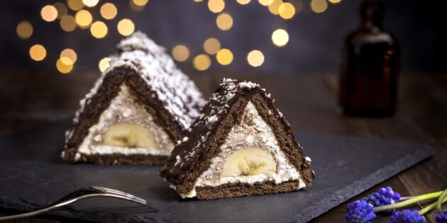 Десерты на Новый год — 2024, рецепты: торт из печенья «Творожный домик»
