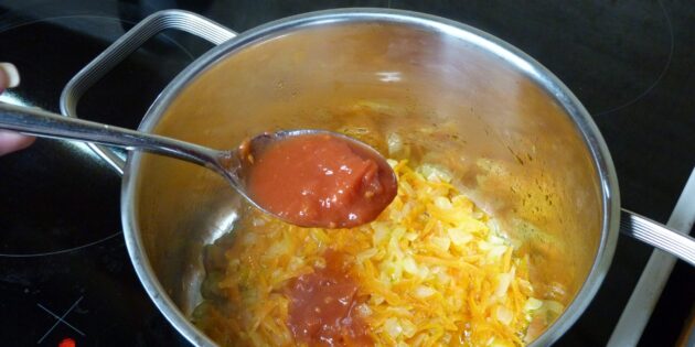 Суп-пюре из красной чечевицы, рецепт: добавьте помидоры