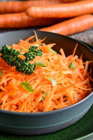 Французский морковный салат