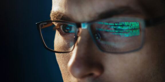 Как киберпреступники используют возможности искусственного интеллекта для ограблений