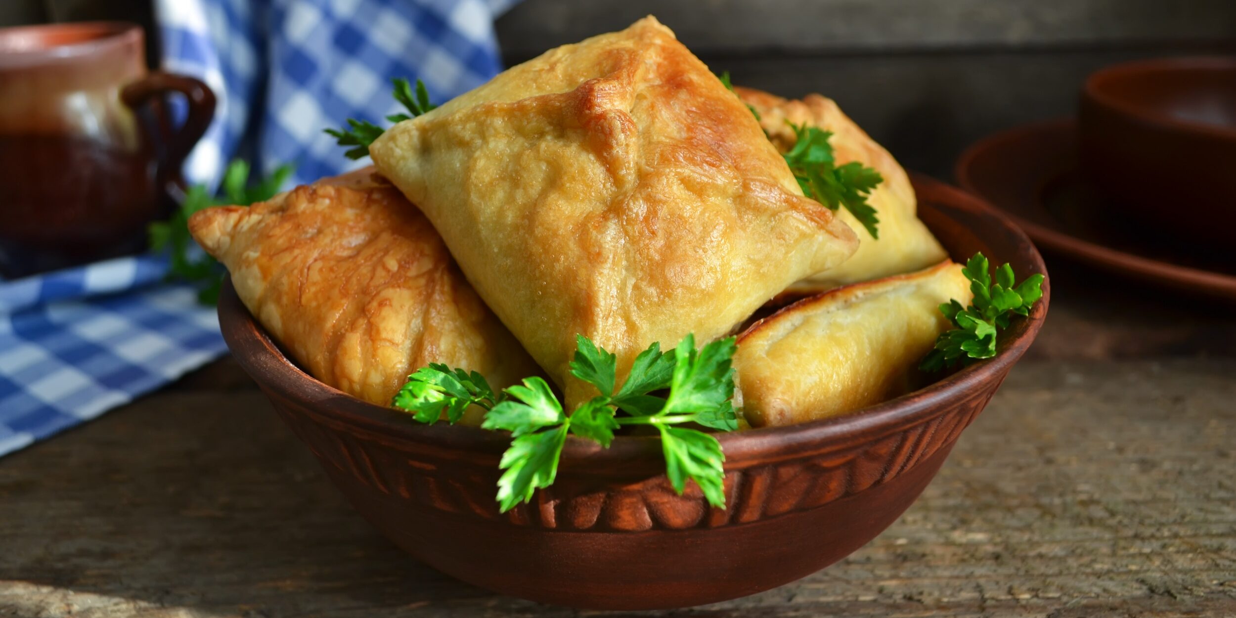 Пирожки из слоёного теста