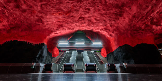 Станция метро «Сольна-Сентрум», Стокгольм