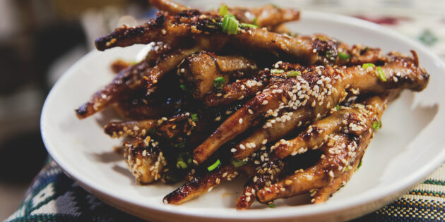 Куриные лапки в китайском стиле с терияки и имбирём, рецепт: подавайте лапки сразу