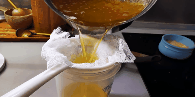 Как сделать топлёное масло в домашних условиях: процедите топлёное масло