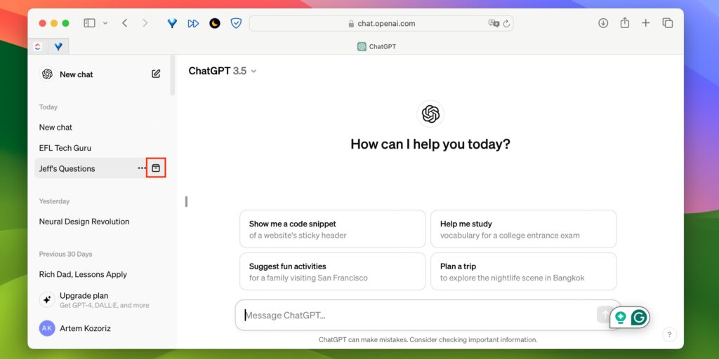 Как спрятать диалоги в веб‑версии ChatGPT: кликните по значку архива