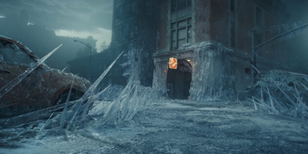 Кадр из фильма «Охотники за привидениями: Леденящий ужас»