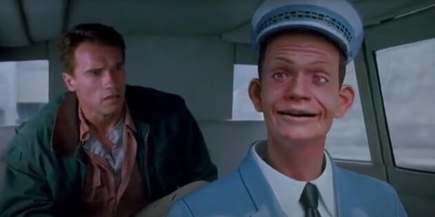 Devices from films: robotaxi from “Total Recall”