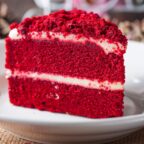 10 рецептов великолепного торта «Красный бархат»
