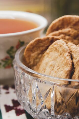 Рецепт с историей: простое овсяное печенье «Три стакана»