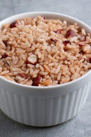 Рис с кокосовым молоком и фасолью по-ямайски