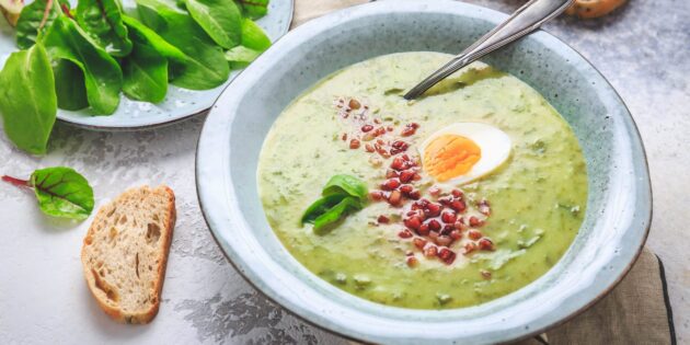 Щавелевый крем-суп с беконом: рецепт