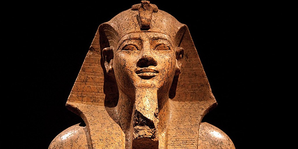 Учёные реконструировали лицо дедушки Тутанхамона. Возможно, богатейшего человека в истории