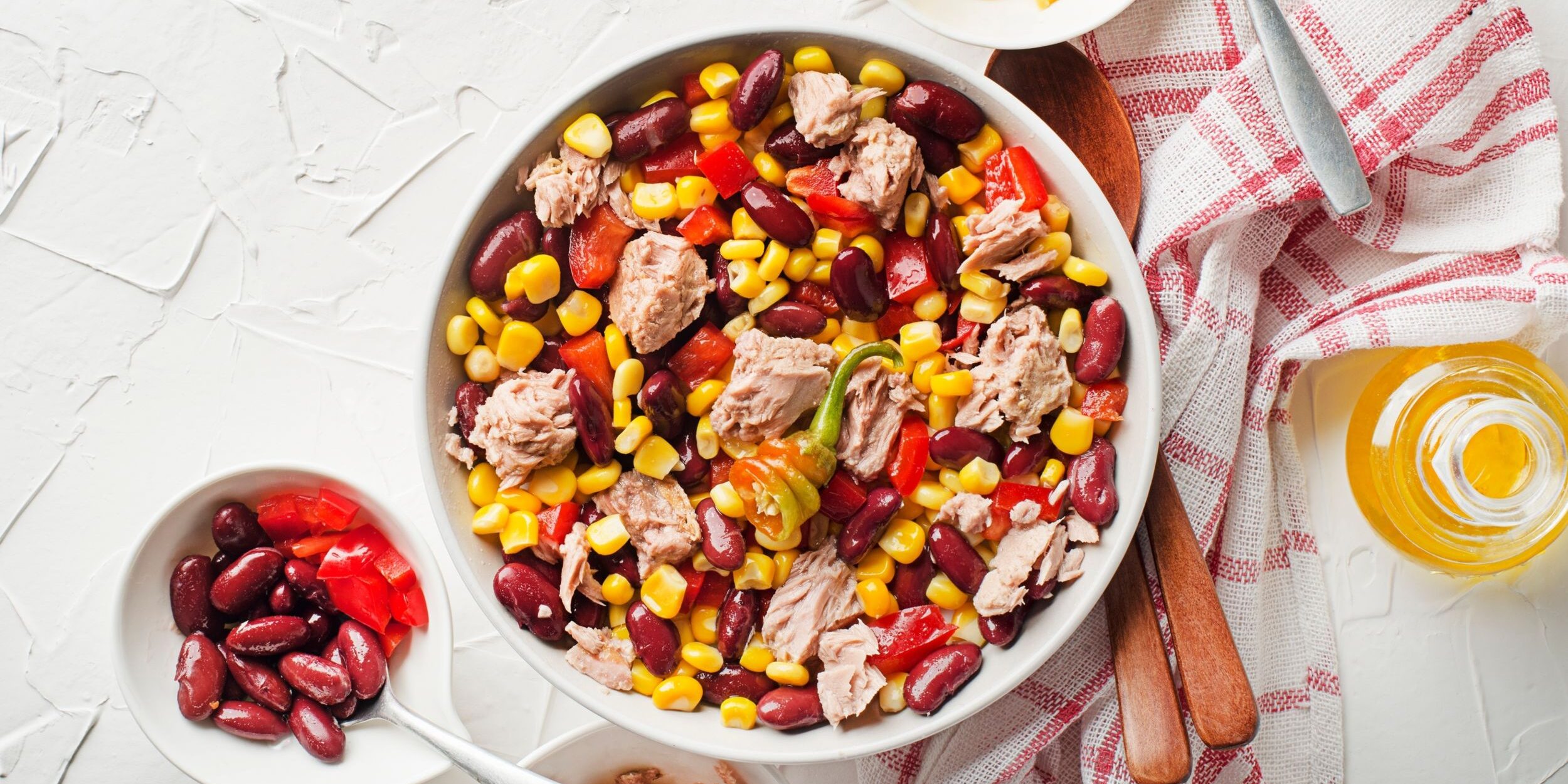 Суп из консервированного тунца с кукурузой и перцем