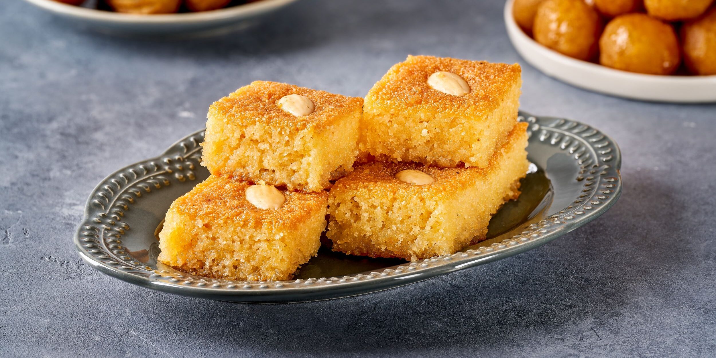 Басбуса (нежная восточная сладость)