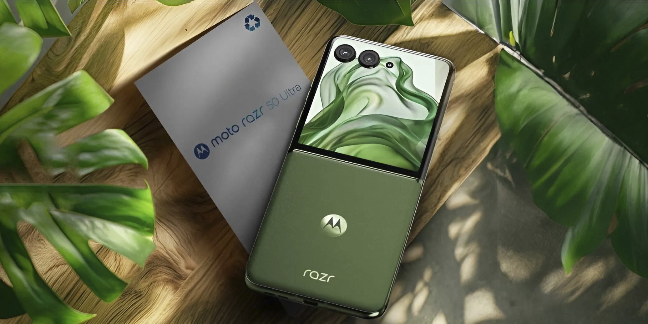 Motorola выпустила водонепроницаемые раскладушки Razr 50 и 50 Ultra