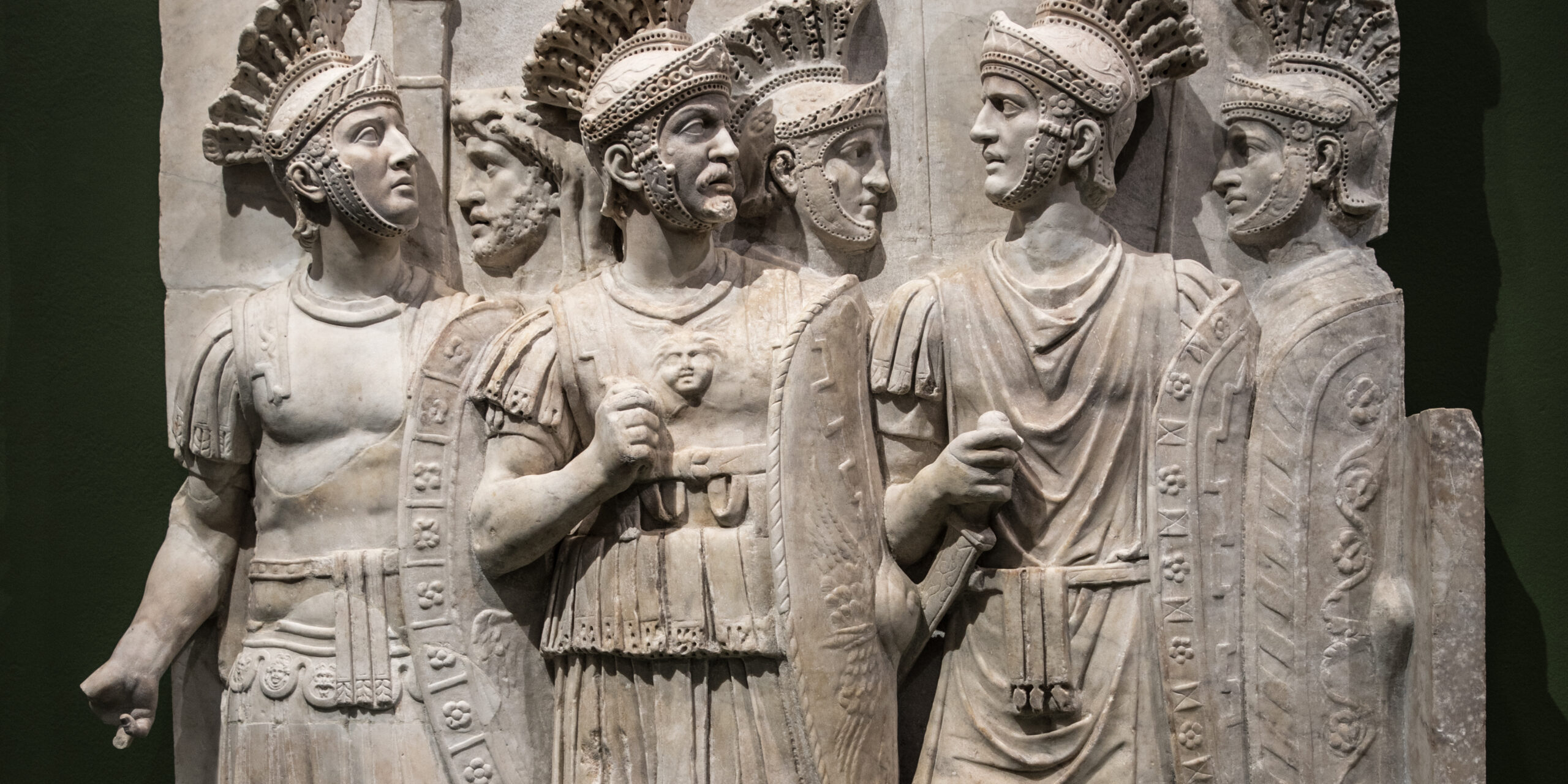 Преторианская гвардия на римском барельефе