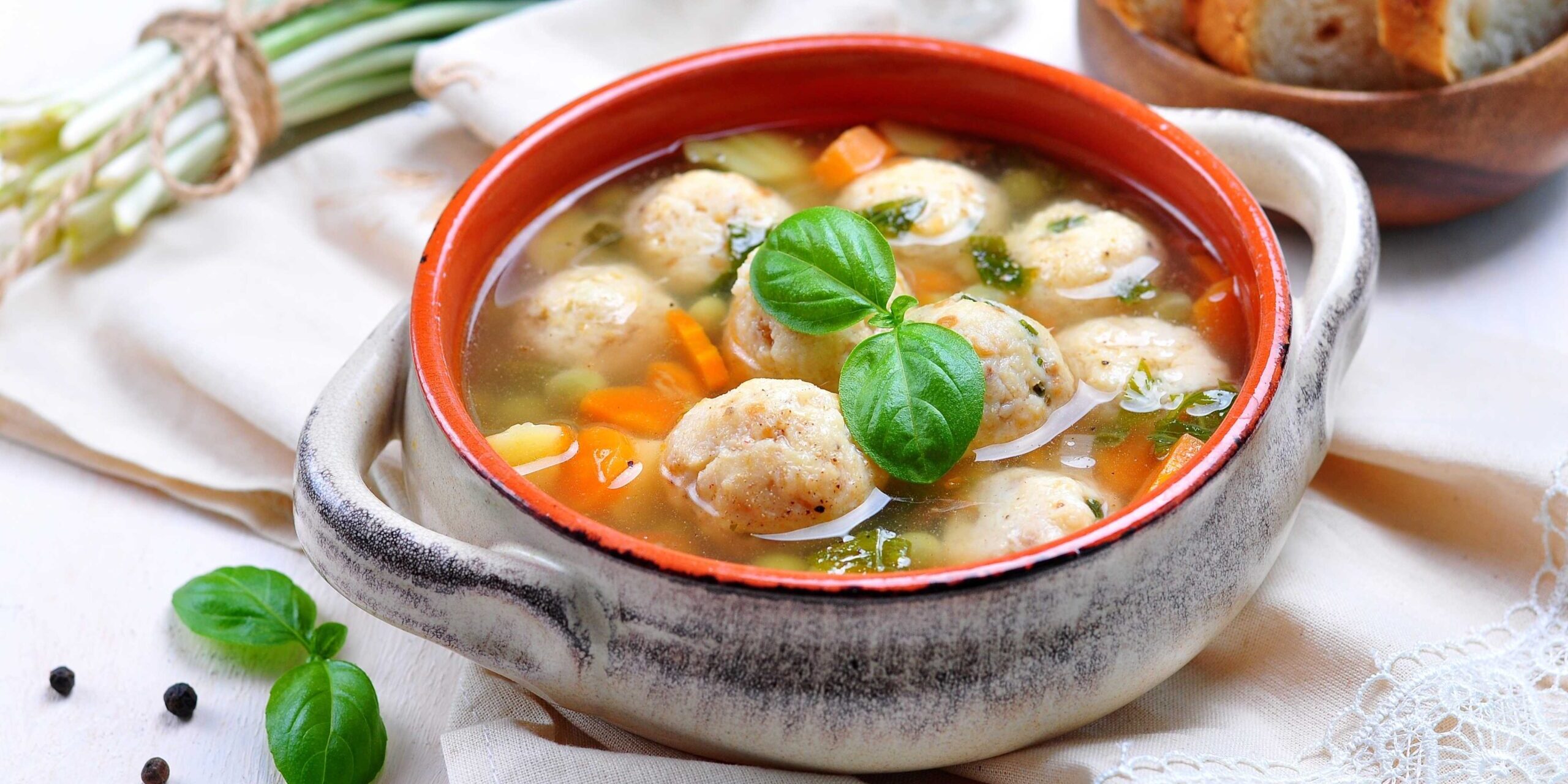 10 ароматных супов с рыбными фрикадельками