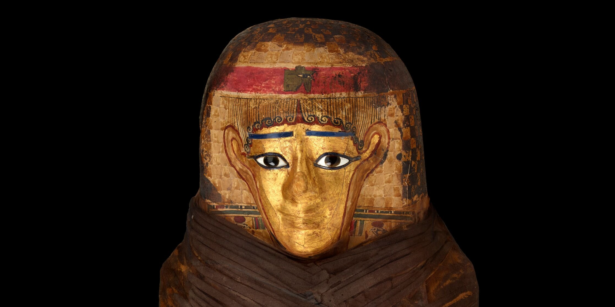 «Позолоченная леди»: учёные воссоздали лицо загадочной мумии возрастом 1500 лет