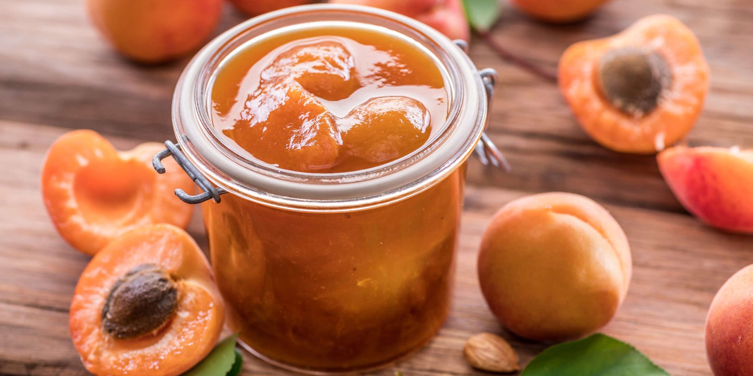 Что приготовить из абрикосов на зиму: варенья, компоты и соусы