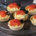 Праздничные тарталетки с красной икрой и яйцами