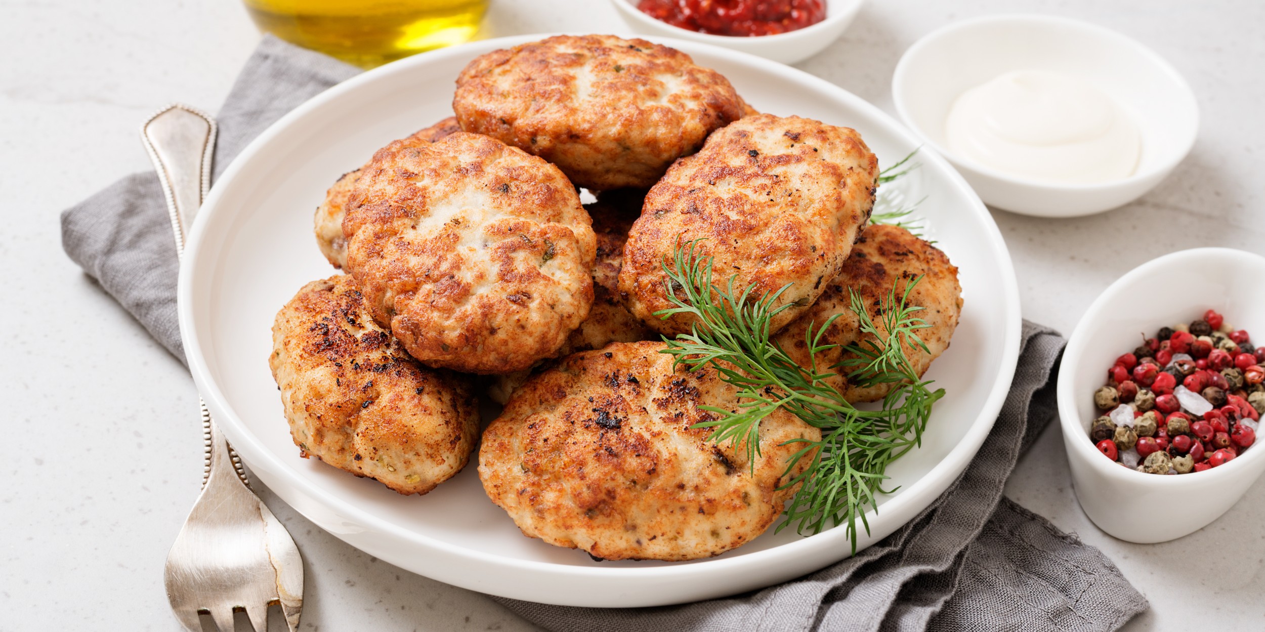 Как готовить вкусные котлеты из мяса, рыбы, овощей и не только