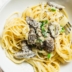 Жареные сморчки со сметаной и&nbsp;луком