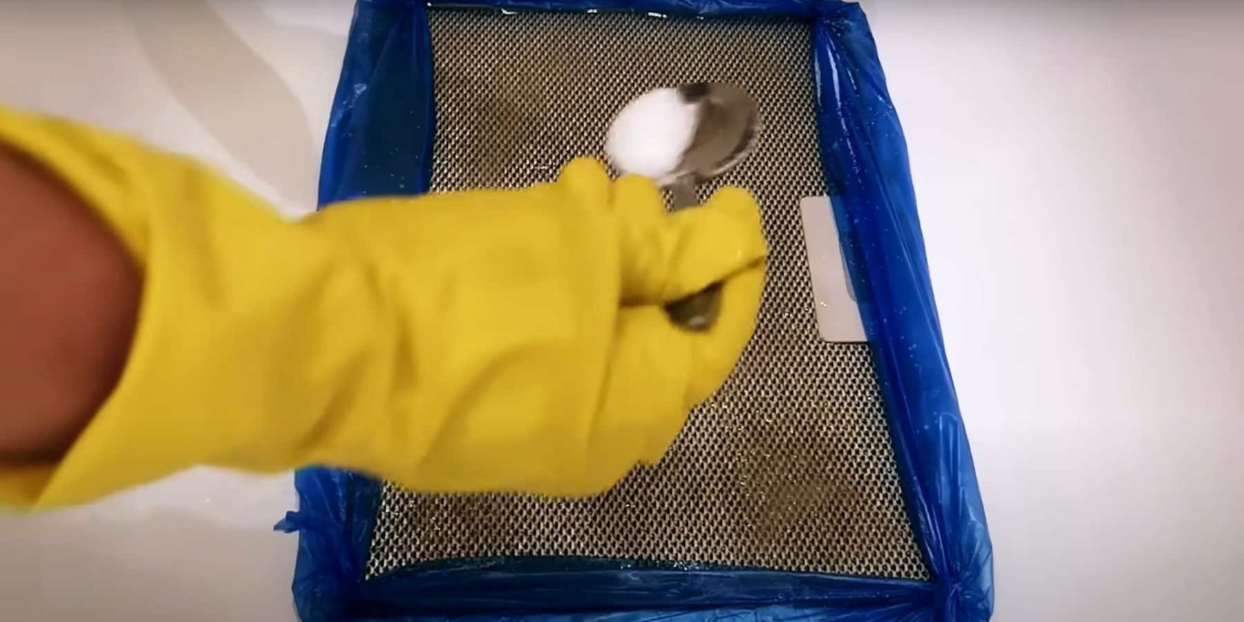 Кухонная вытяжка — как очистить воздух?