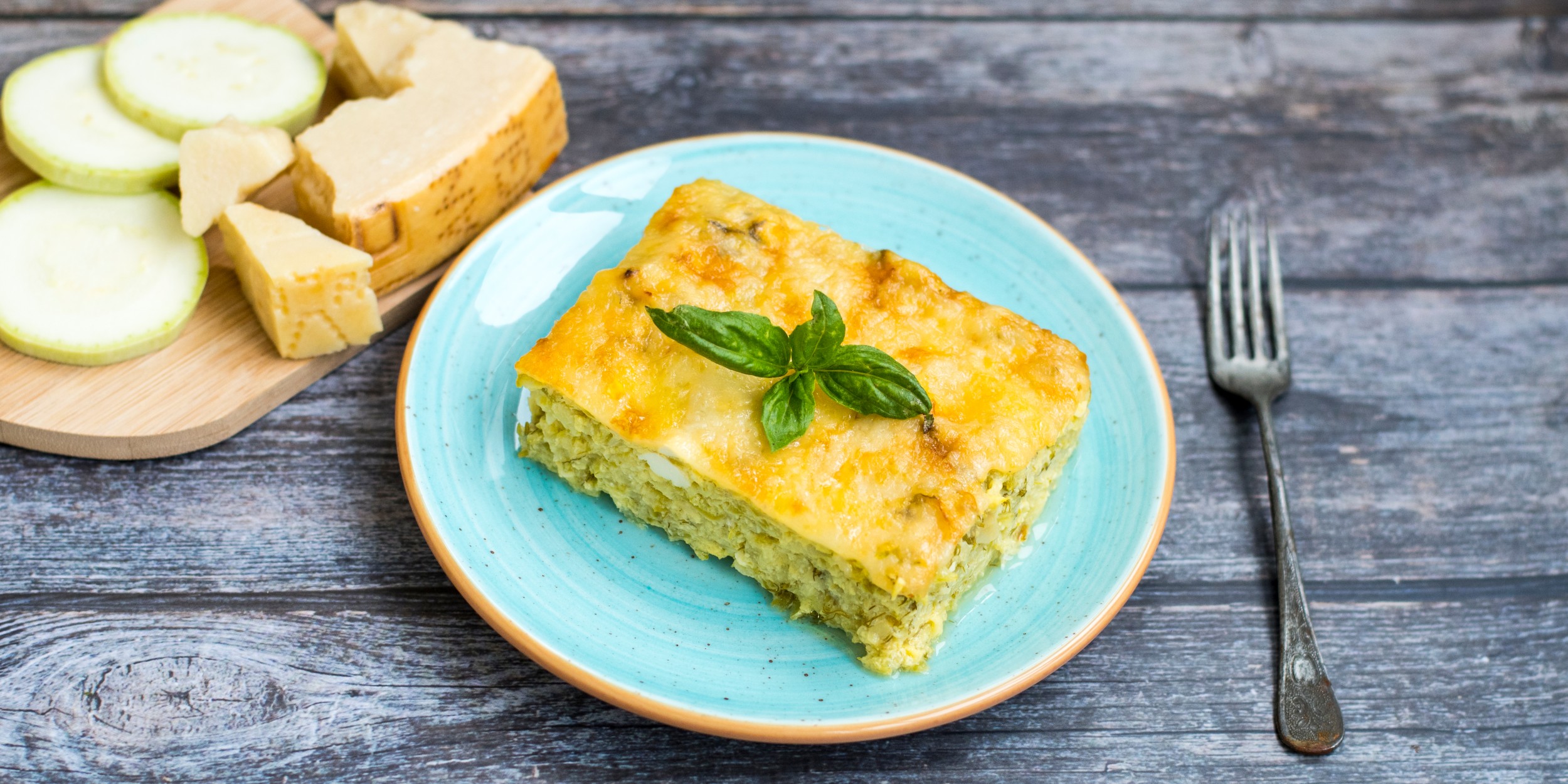 Закуска из кабачков, яиц и зеленого горошка