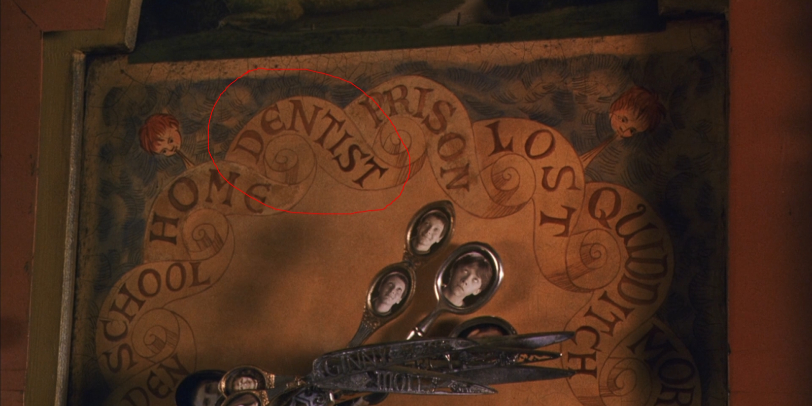 Кадр из фильма «Гарри Поттер и Тайная комната» Кадр из фильма «Гарри Поттер и Тайная комната»