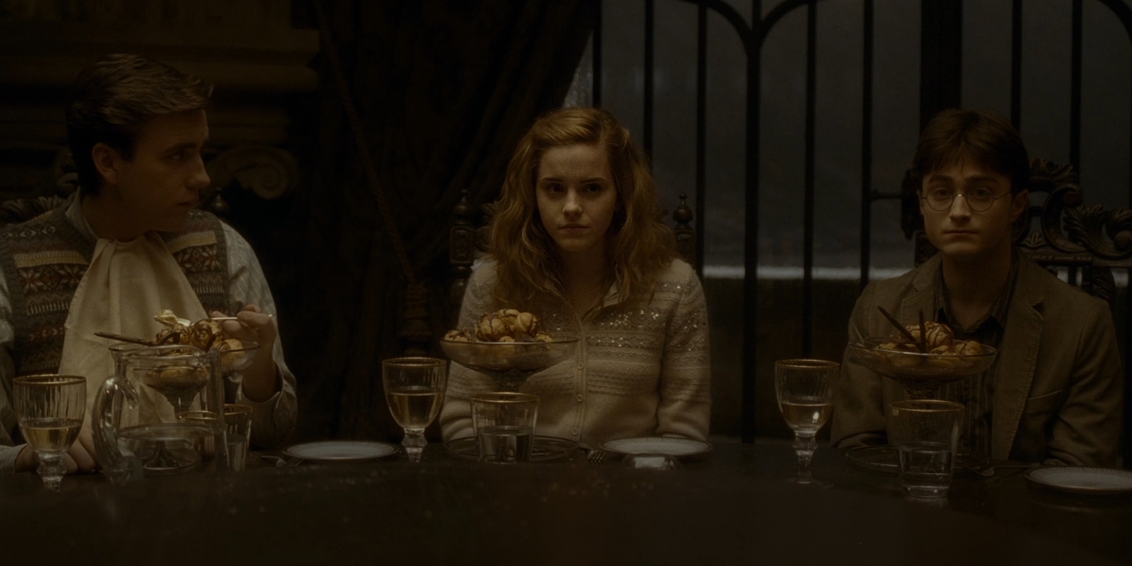 Кадр из фильма «Гарри Поттер и Принц-полукровка» Кадр из фильма «Гарри Поттер и Принц-полукровка»