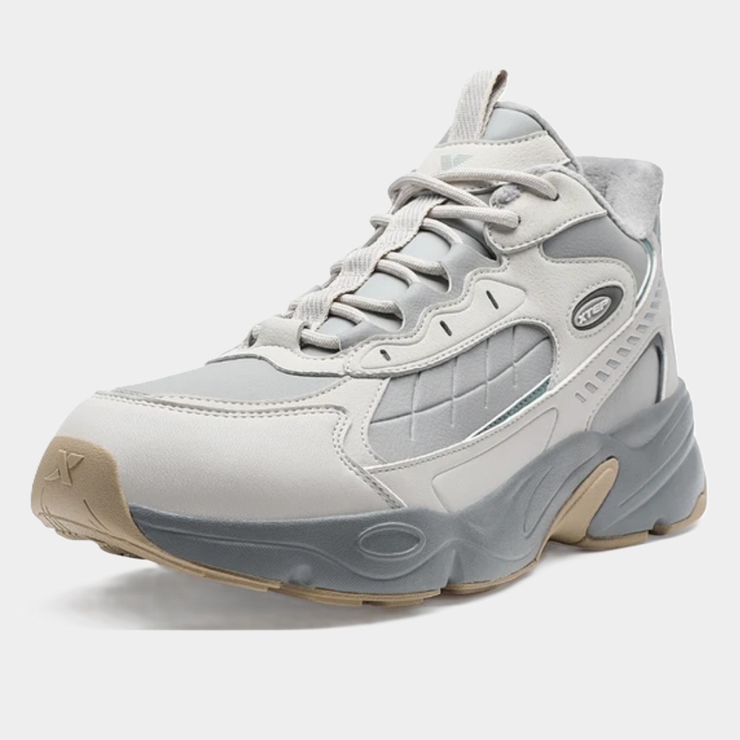 Кроссовки от Xtep 