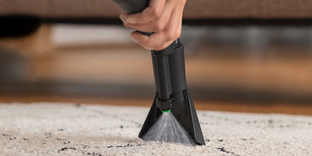 Что лучше — паровая швабра или моющий пылесос: пылесос Karcher