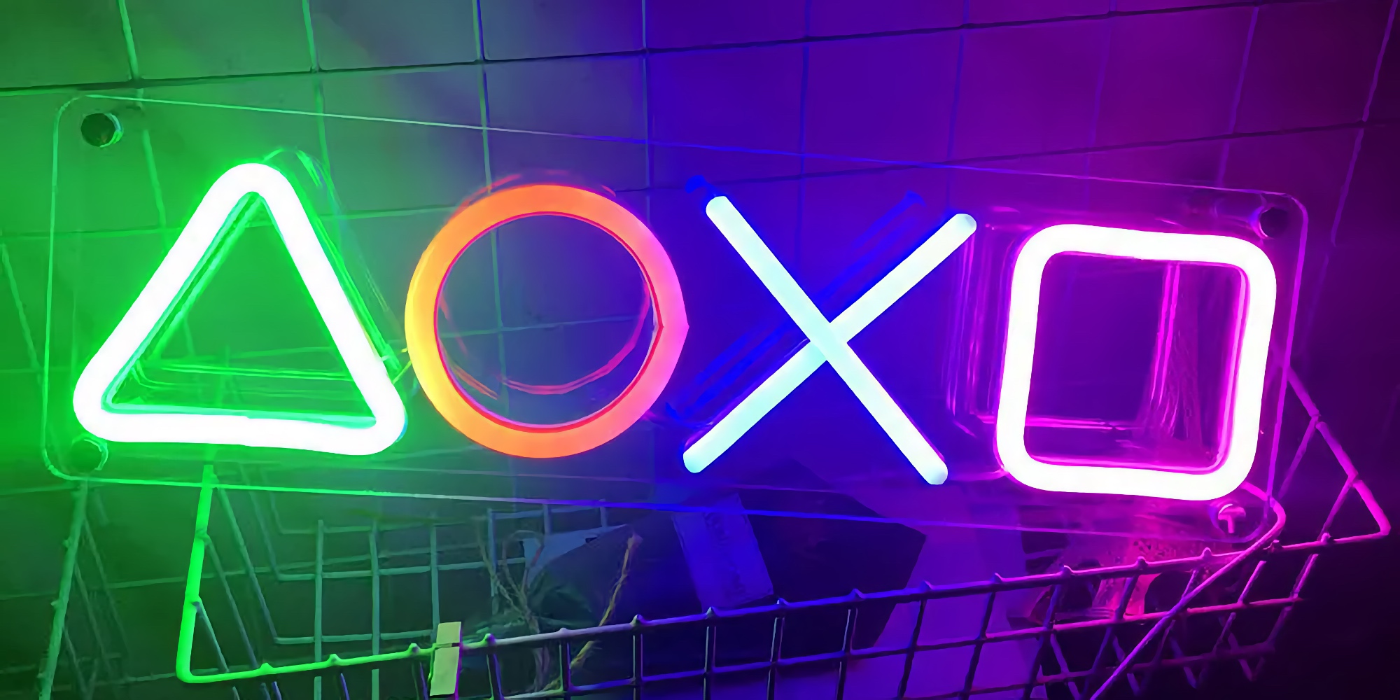 Неоновая вывеска PlayStation Неоновая вывеска PlayStation